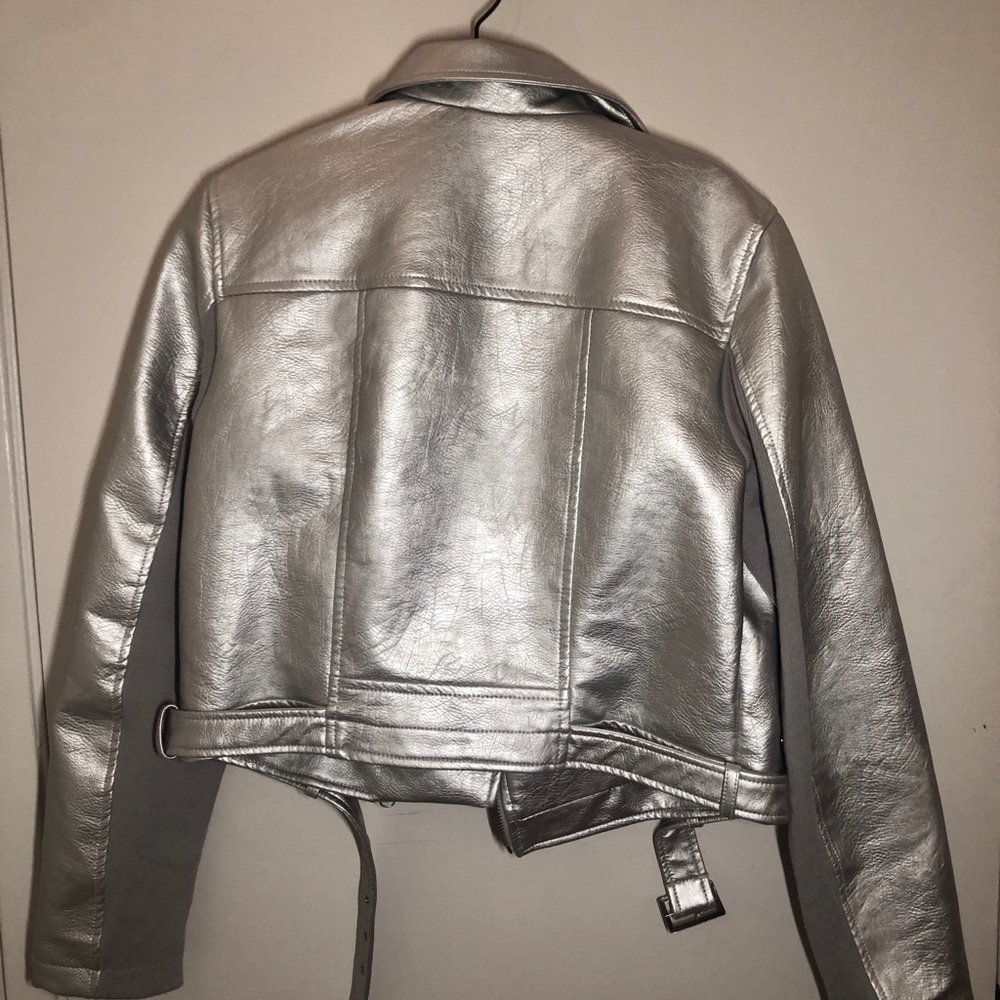 Silver Jacket With Real Pockets - Picture 6 of 8